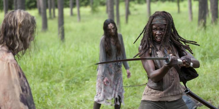 The Walking Dead 5 Reasons Carol Is The Toughest Character In The Show (& 5 Reasons Its Michonne) The Walking Dead 5 Reasons Carol Is The Toughest Character In The Show (& 5 Reasons Its Michonne)